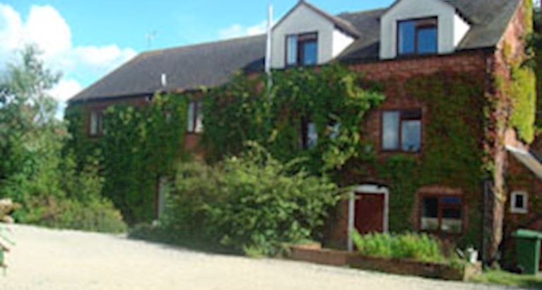 B&B, Guesthouses & Farm Stays - Willow Cottages